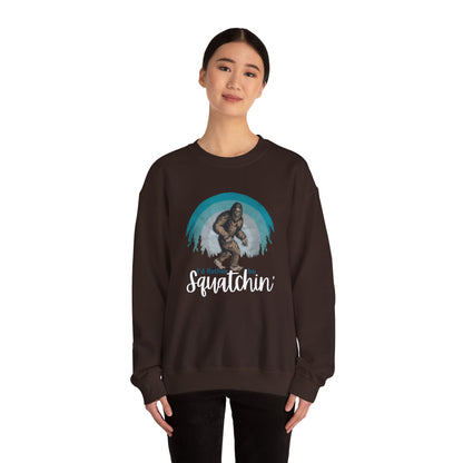 Squatchin Sweatshirt, Bigfoot Crewneck, Sasquatch Sweater, Vintage Yeti Jumper, Funny 80s Hoodie